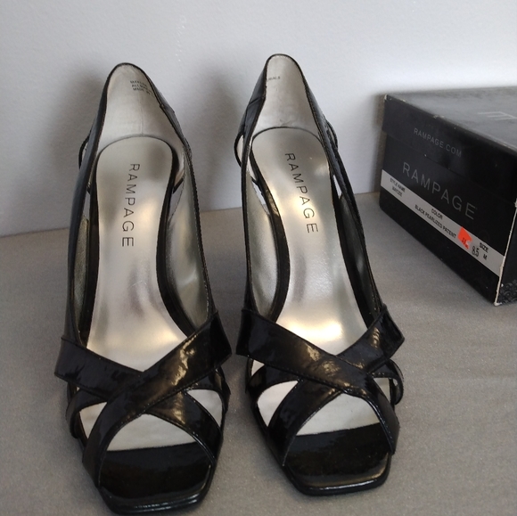 Women's New Heel 7.5 and 8.5 - Picture 4 of 6